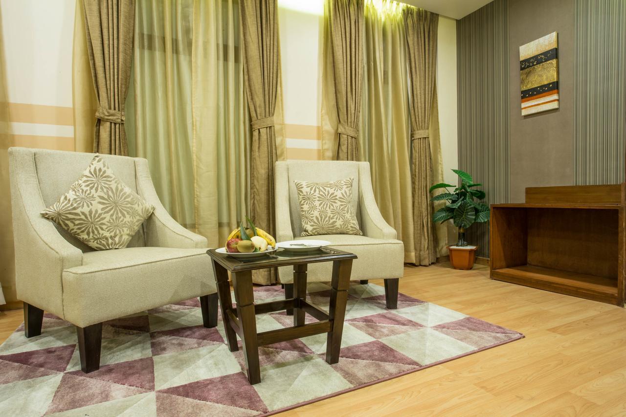 Yatri Suites And Spa Kathmandu Exterior foto