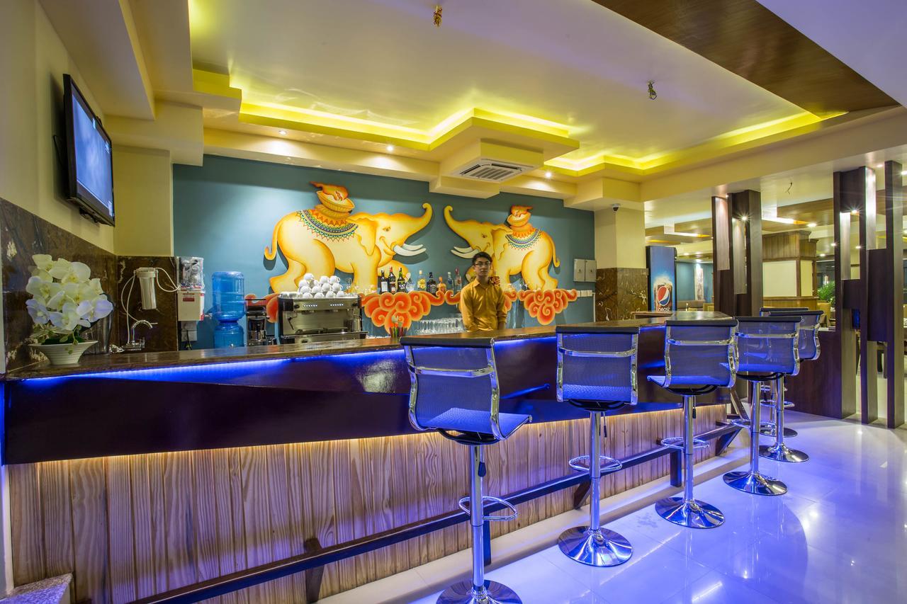 Yatri Suites And Spa Kathmandu Exterior foto