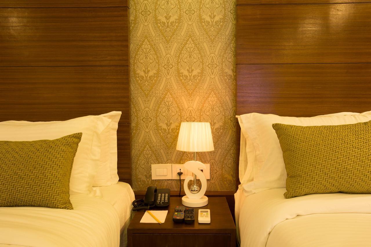 Yatri Suites And Spa Kathmandu Exterior foto