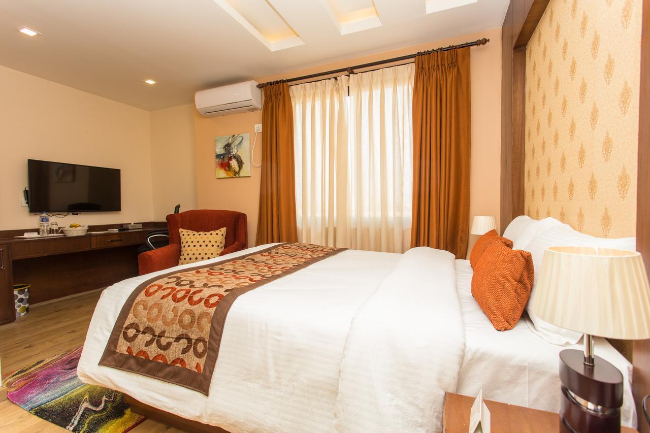 Yatri Suites And Spa Kathmandu Exterior foto