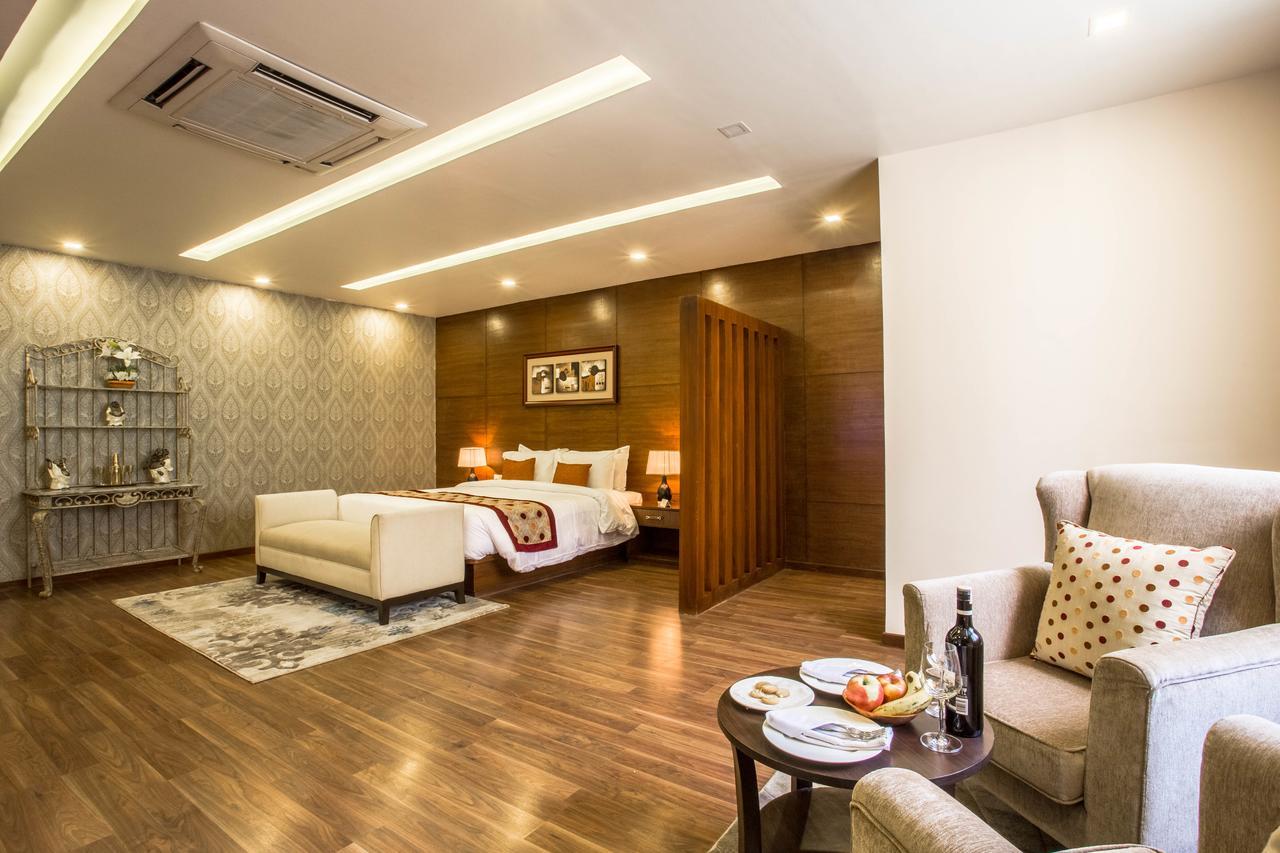 Yatri Suites And Spa Kathmandu Exterior foto